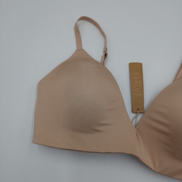 SKIMS Wireless Form T Shirt Demi Bra in Mica Size 32D - Picture 2 of 9